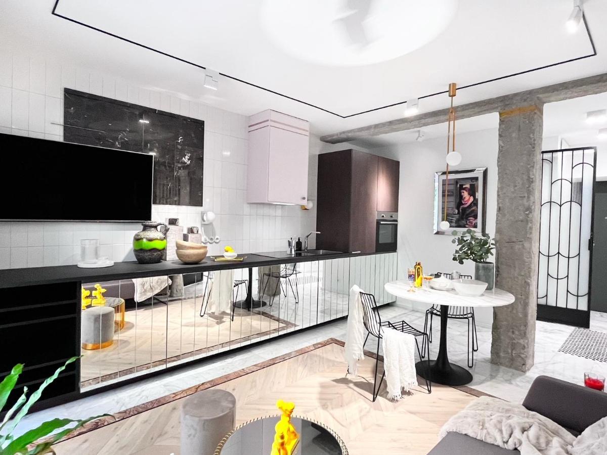 Design+LUXUS Apartment im Zentrum! +Netflix Warschau Exterior foto